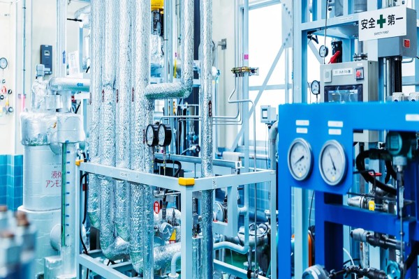 Heraeus investiert in Tsubame BHB und unterstützt die Entwicklung einer innovativen, umweltfreundlichen Technologie zur dezentralen Ammoniakproduktion.